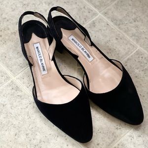 Manolo Blahnik —Aspro 30 suede slingback pumps